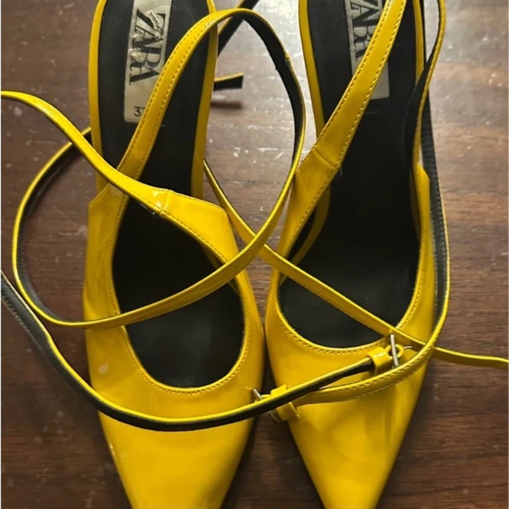 Zara Women's Vibrant Yellow Strappy Heels